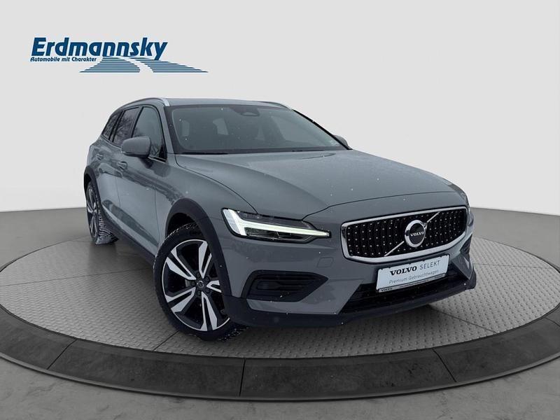 Gebraucht Volvo V60 Plus 197 PS (144 kW) 2024 Grau Kombi