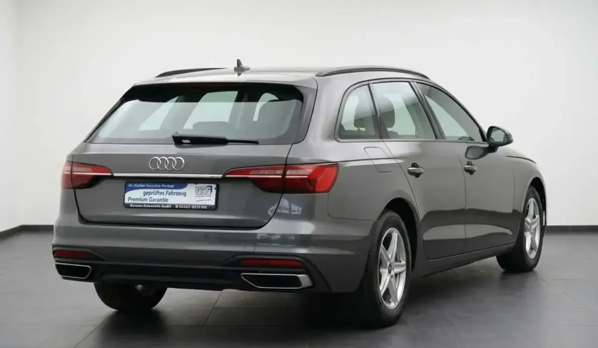 Gebraucht Audi A4 163 PS (119 kW) 2021 Terragrau metallic Kombi