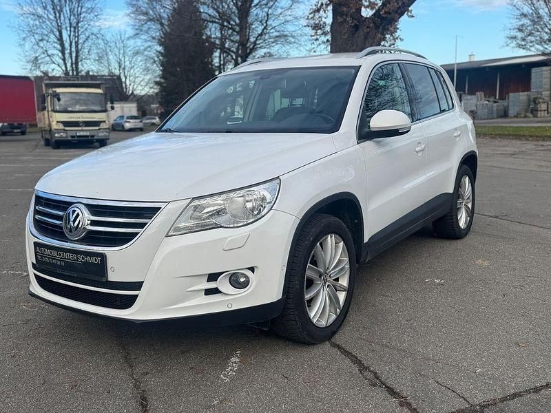 Second-hand VW Tiguan Team 110 CP (80 kW) 2011 Alb SUV