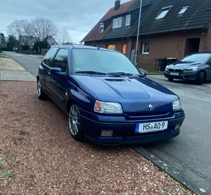 Blau Gebraucht 1995 Renault Clio Kleinwagen | 11.990 € - Bild 1/4