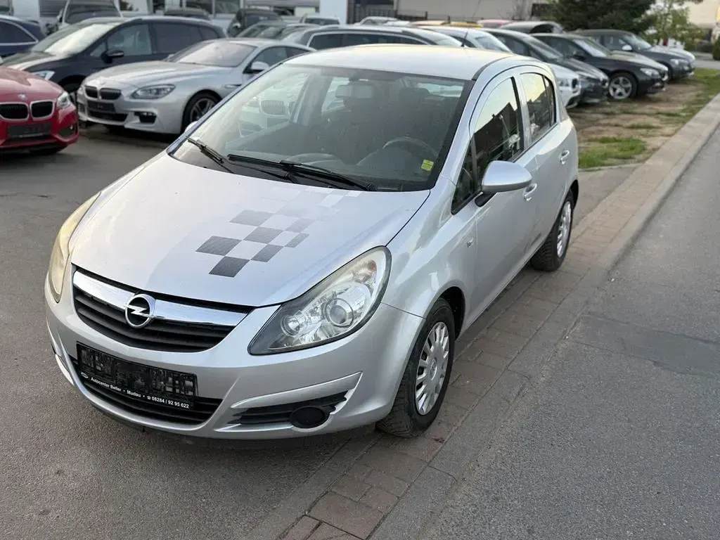 Gebraucht Opel Corsa Edition 80 PS (58 kW) 2009 Silber Kleinwagen
