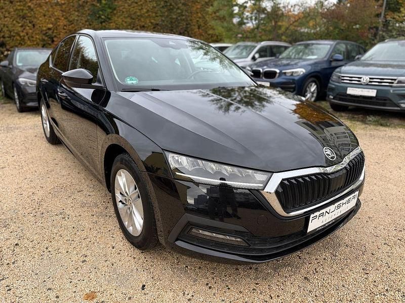 Schwarzmagic perleffekt Gebraucht 2021 Skoda Octavia Ambition Limousine | 20.999 € (Fairer Preis) - Bild 1/4