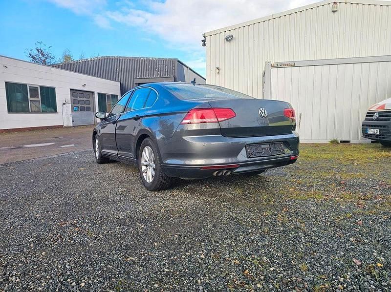 Second-hand VW Passat 190 CP (139 kW) 2015 Gri Berlinǎ