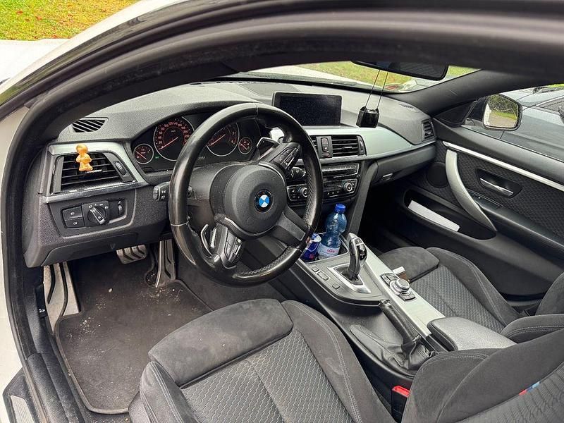 Weiß Gebraucht 2016 BMW 425 M Sport Coupé | 19.750 € (Fairer Preis) - Bild 1/4