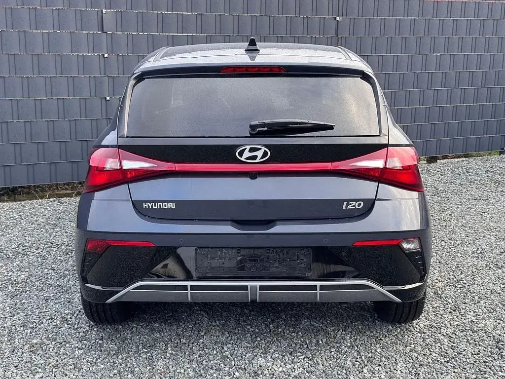 Neu Hyundai i20 90 PS (66 kW) 2026 Lumen gray pearl Kleinwagen