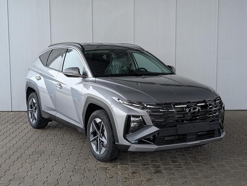 Neu Hyundai Tucson 160 PS (117 kW) 2025 Shimmering silver SUV