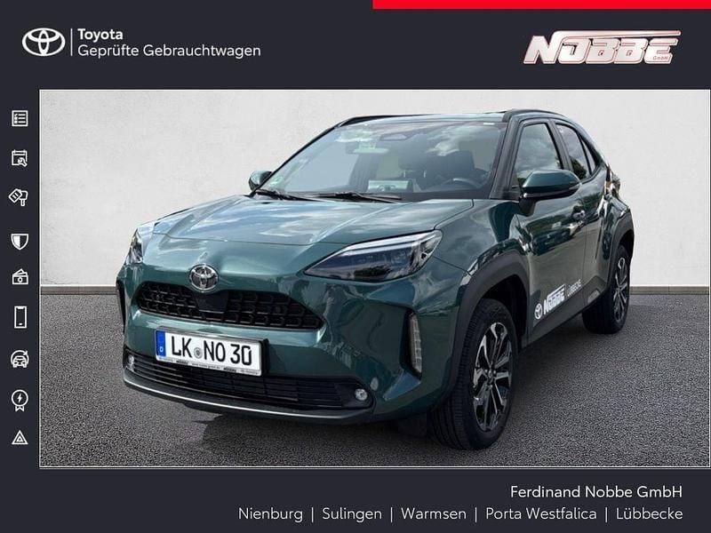 Grün Gebraucht 2025 Toyota Yaris Cross SUV | 30.490 € (Fairer Preis) - Bild 1/4