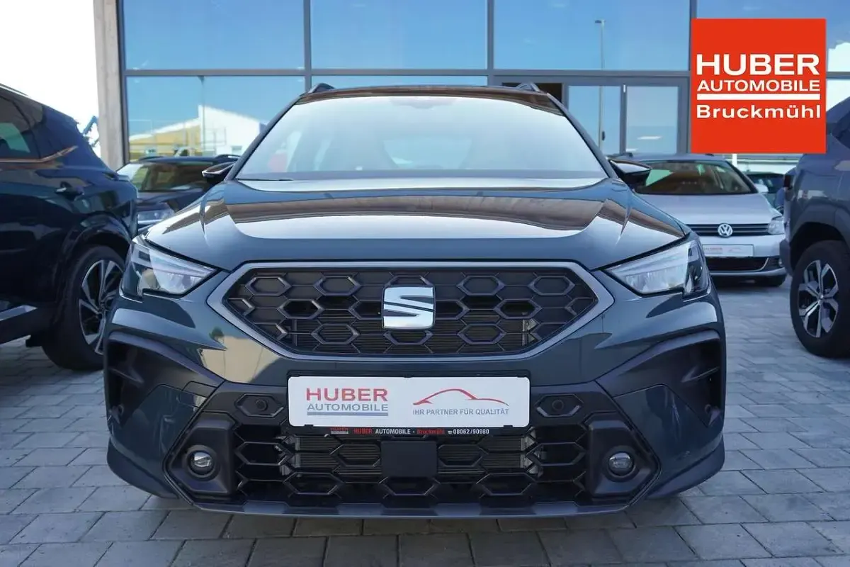Neu Seat Arona FR 116 PS (85 kW) 2026 Fjord blue / dach schwarz SUV