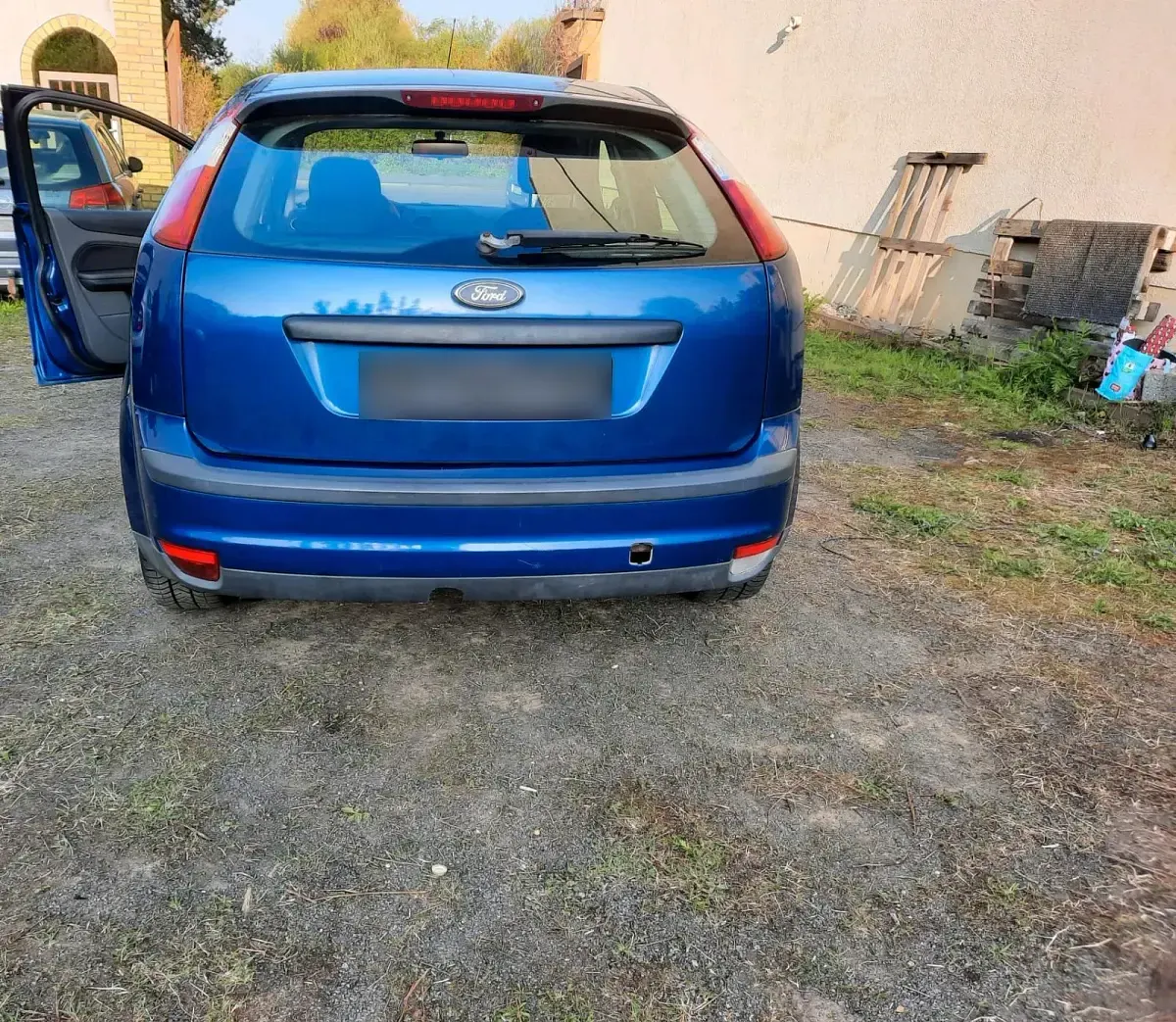 Używany Ford Focus 115 KM (84 kW) 2007 Niebieski Sedan/Limuzyna