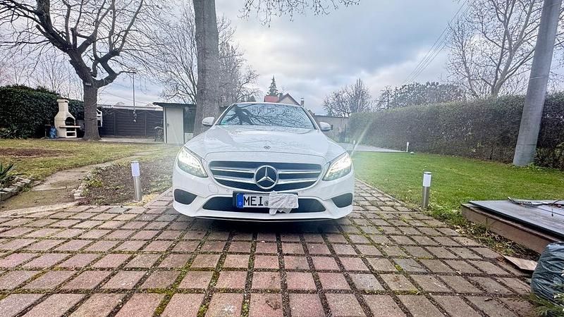 Gebraucht Mercedes C300 245 PS (180 kW) 2019 Weiß Limousine