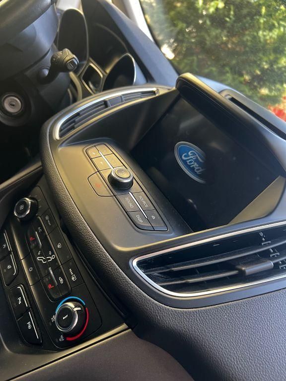 Gebraucht Ford C-MAX Trend 125 PS (91 kW) 2017 Schwarz Van / Kleinbus