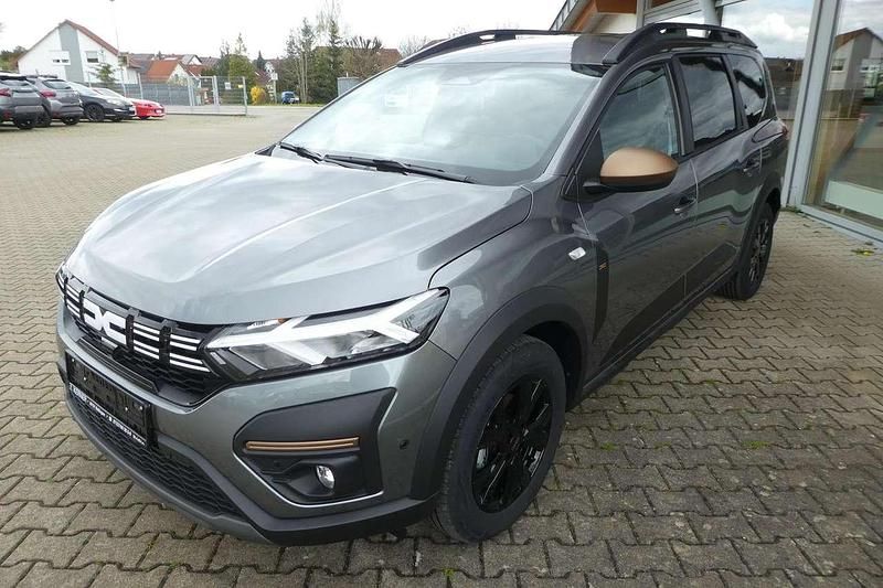 Dolomitgrau Neu 2025 Dacia Jogger Extreme Van / Kleinbus | 24.990 € (Etwas zu teuer) - Bild 1/4