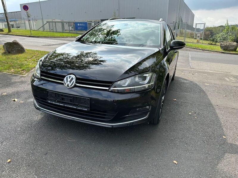 Schwarz Gebraucht 2015 VW Golf VII Highline Kombi | 13.100 € (Etwas zu teuer) - Bild 1/4