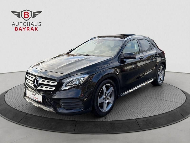 Gebraucht Mercedes GLA250 211 PS (155 kW) 2017 Schwarz SUV