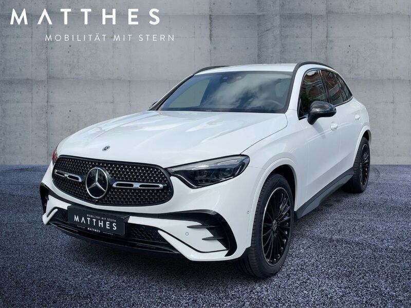 Weiß Gebraucht 2024 Mercedes GLC220 AMG SUV | 57.609 € (Superpreis) - Bild 1/4