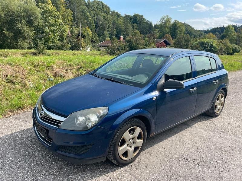 Blau Gebraucht 2009 Opel Astra Limousine | 1.500 € (Fairer Preis) - Bild 1/4