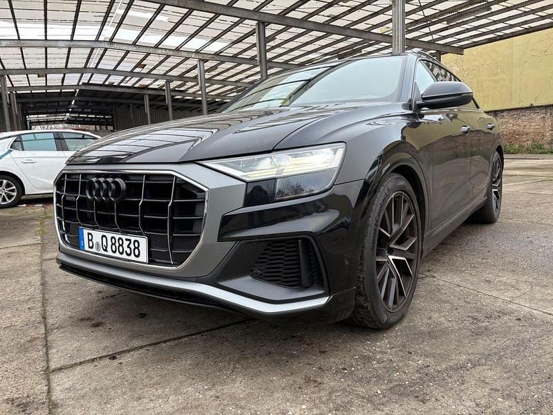 Schwarz Gebraucht 2019 Audi Q8 Sport SUV | 48.790 € (Fairer Preis) - Bild 1/4