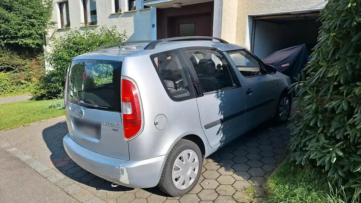 Gebraucht Skoda Roomster 85 PS (62 kW) 2011 Grau Van / Kleinbus