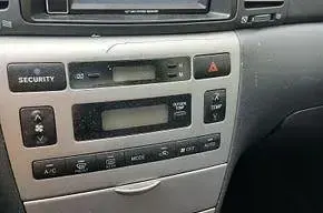 Gebraucht Toyota Corolla 115 PS (84 kW) 2004 Grün Kleinwagen