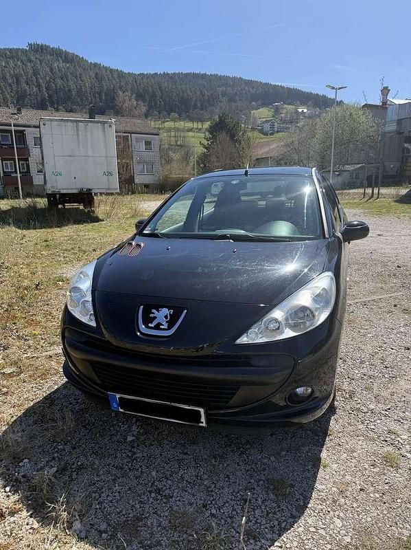 Gebraucht Peugeot 206 75 PS (55 kW) 2010 Limousine