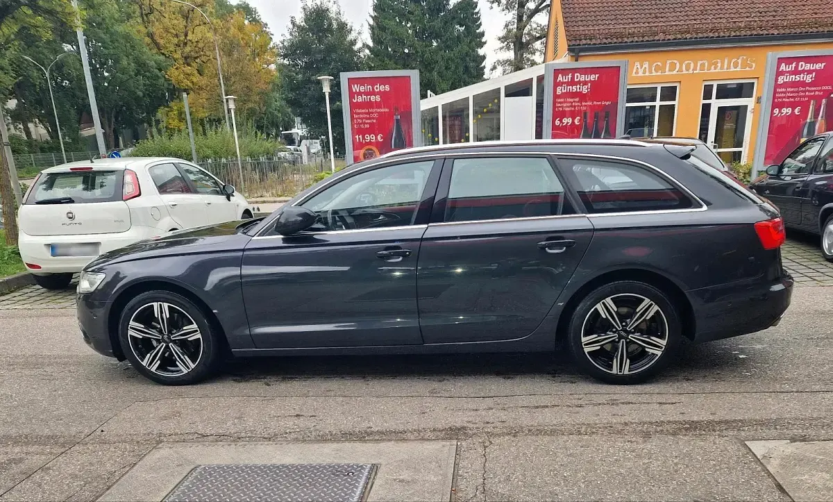Gebraucht Audi A6 Comfort 204 PS (150 kW) 2012 Schwarz Kombi