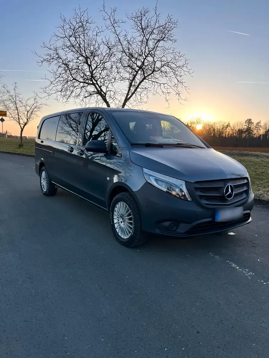 Gebraucht Mercedes Vito 190 PS (139 kW) 2018 Grau Van