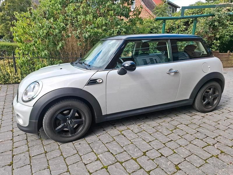 Silber Gebraucht 2012 Mini Cooper Kleinwagen | 7.500 € (Guter Preis) - Bild 1/4