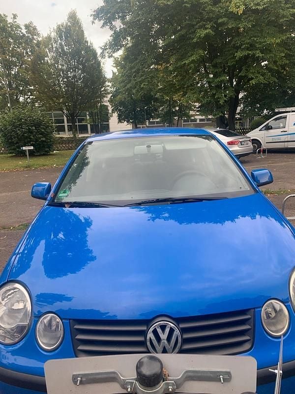 Blau Gebraucht 2005 VW Polo Kleinwagen | 550 € (Superpreis) - Bild 1/4
