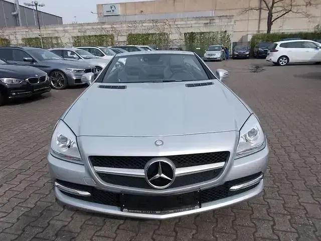 Gebraucht Mercedes SLK250 204 PS (150 kW) 2012 Silber Cabrio