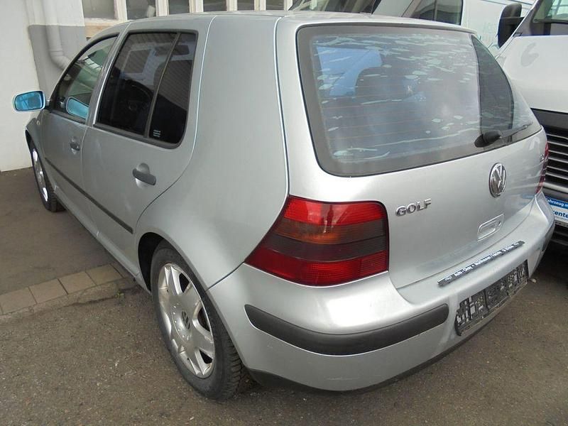 Gebraucht VW Golf IV Comfortline 90 PS (66 kW) 2000 Silber Limousine
