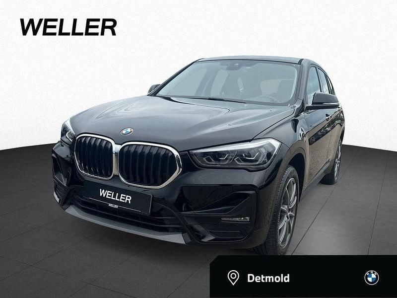 Schwarz (schwarz) Gebraucht 2022 BMW X1 Advantage SUV | 24.250 € (Guter Preis) - Bild 1/4