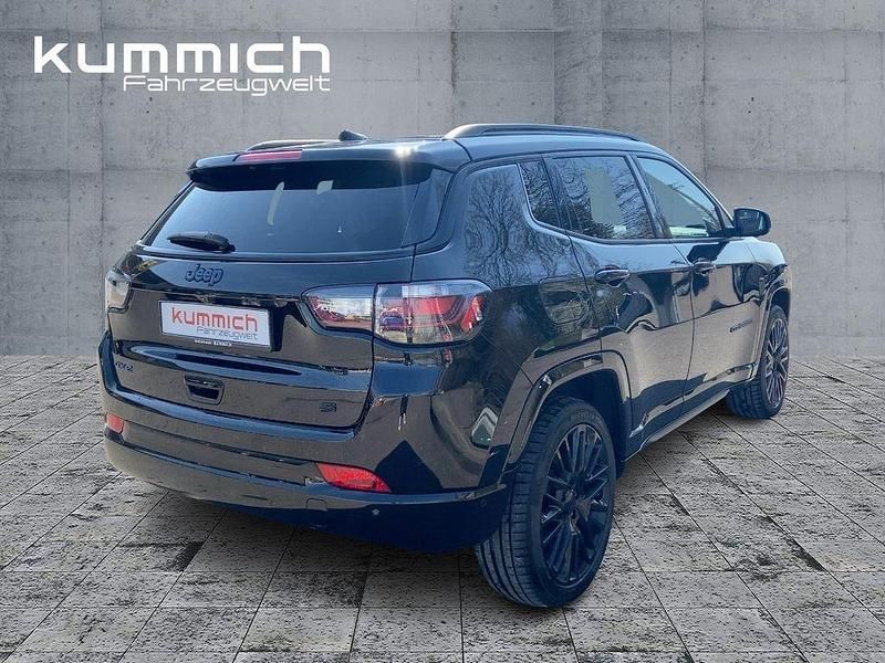 Gebraucht Jeep Compass 179 PS (131 kW) 2022 Schwarz SUV