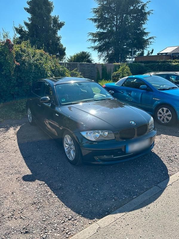 Gebraucht BMW 118 143 PS (105 kW) 2007 Schwarz Kleinwagen