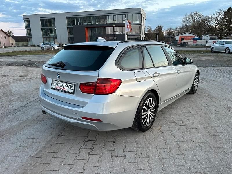 Gebraucht BMW 318 143 PS (105 kW) 2012 Silber Kombi