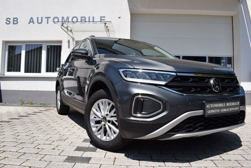 Grau Gebraucht 2024 VW T-Roc Life SUV | 21.999 € (Fairer Preis) - Bild 1/4