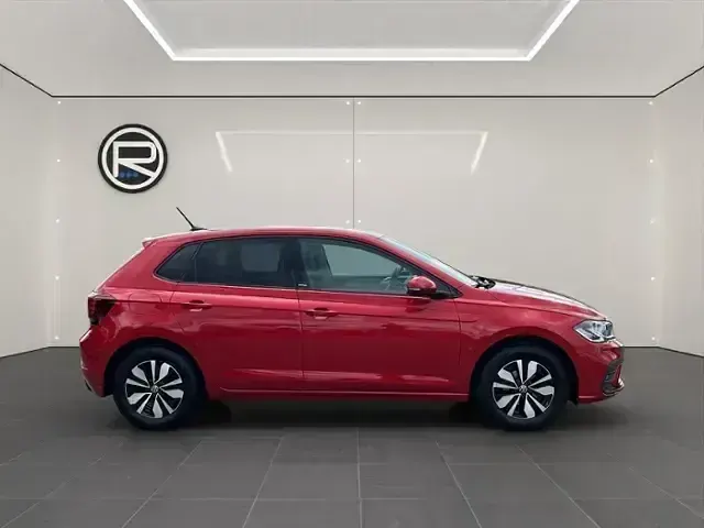Gebraucht VW Polo Move 80 PS (58 kW) 2024 Kings red metallic (metallic) Kleinwagen