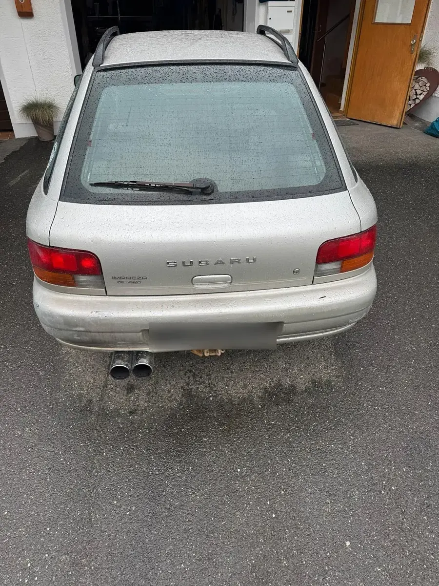 Gebraucht Subaru Impreza 125 PS (91 kW) 2000 Silber Kombi