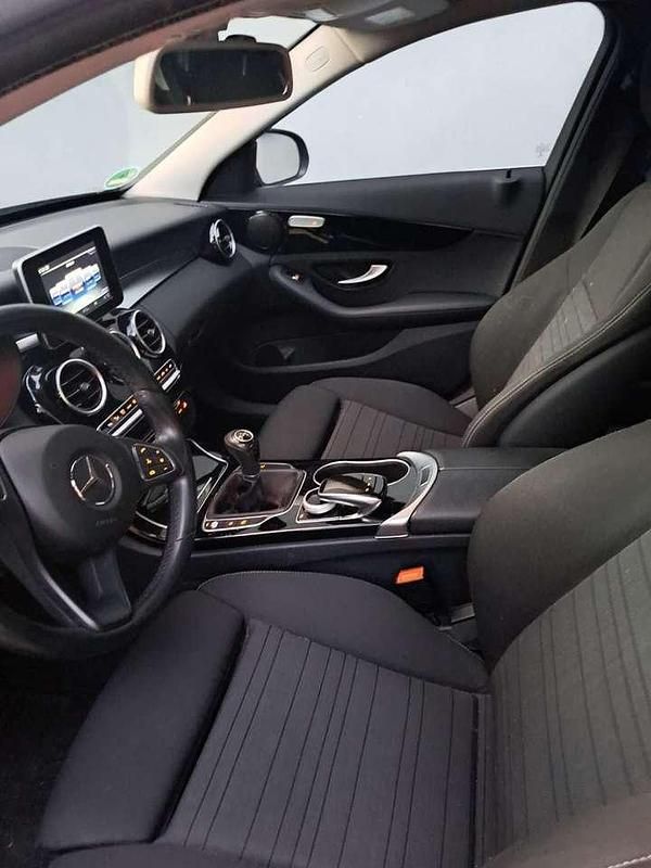 Gebraucht Mercedes 220 170 PS (125 kW) 2017 Schwarz Limousine
