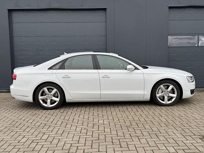 Second-hand Audi A8 435 CP (319 kW) 2017 Alb Berlinǎ