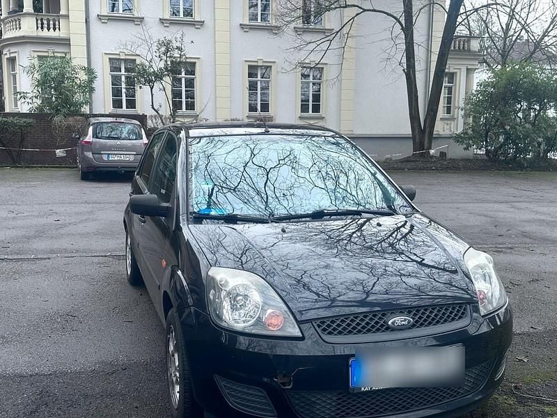 Gebraucht Ford Fiesta 85 PS (62 kW) 2007 Kleinwagen