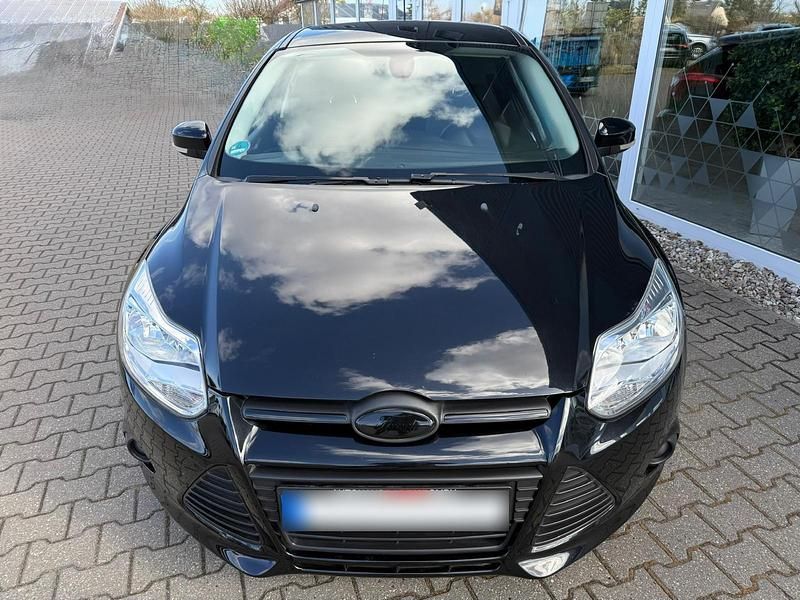 Usata Ford Focus 125 CV (91 kW) 2013 Nero Berlina