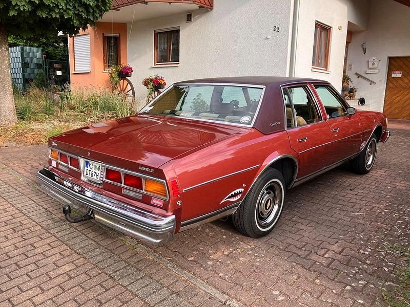 Gebraucht Chevrolet Caprice 173 PS (127 kW) 1979 Rot Limousine