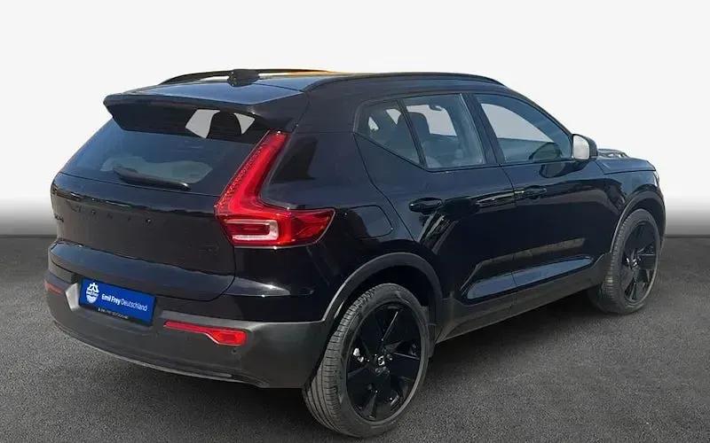 Gebraucht Volvo XC40 Plus 163 PS (119 kW) 2025 Schwarz SUV