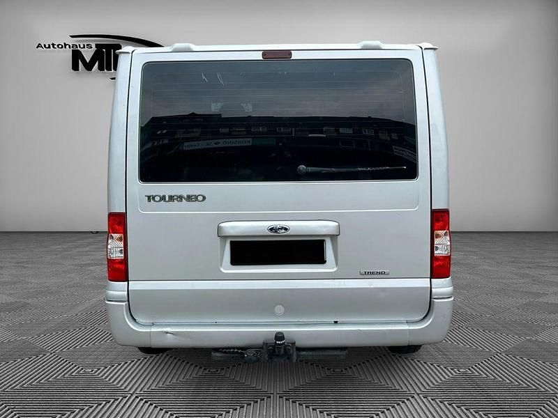 Gebraucht Ford Transit Tourneo 140 PS (102 kW) 2011 Silber Van / Kleinbus