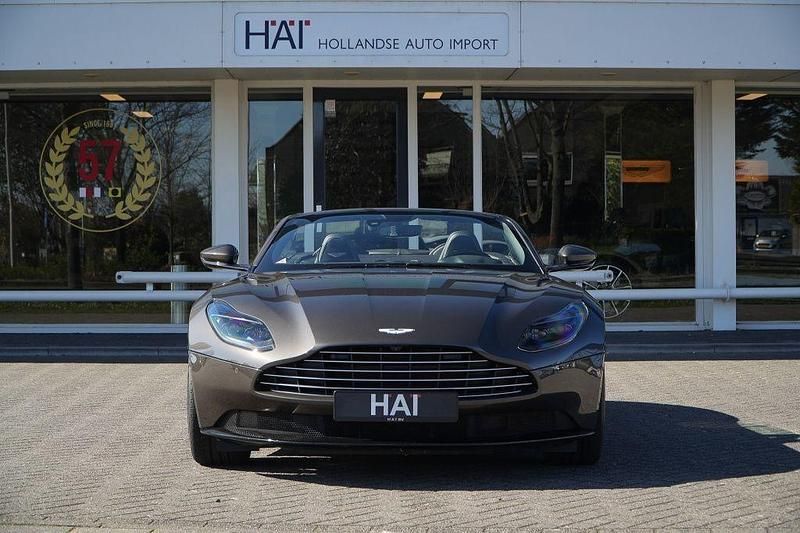 Gebraucht Aston Martin DB11 511 PS (375 kW) 2021 Grau Cabrio