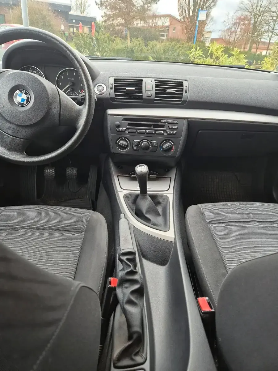 Second-hand BMW 116 116 CP (85 kW) 2006 Negru Hatchback