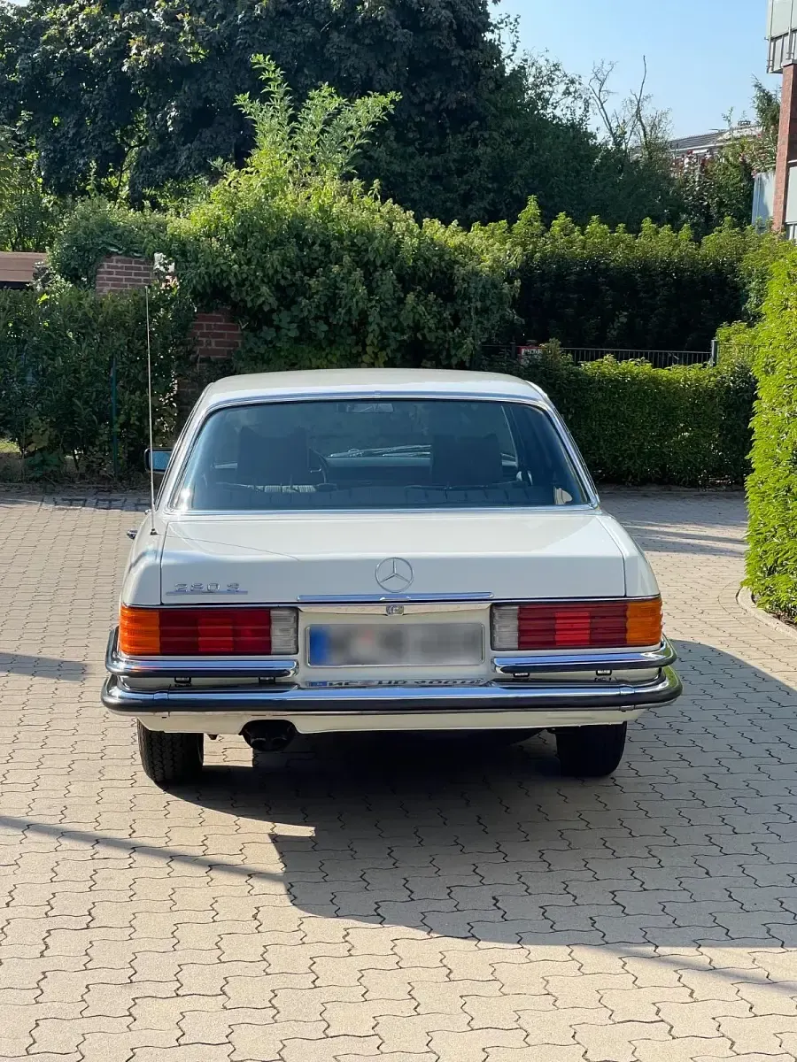 Gebraucht Mercedes S280 156 PS (114 kW) 1977 Weiß Limousine
