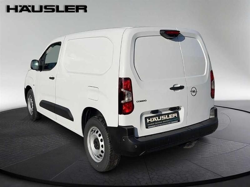 Neu Opel Combo 110 PS (80 kW) 2025 Weiß Limousine