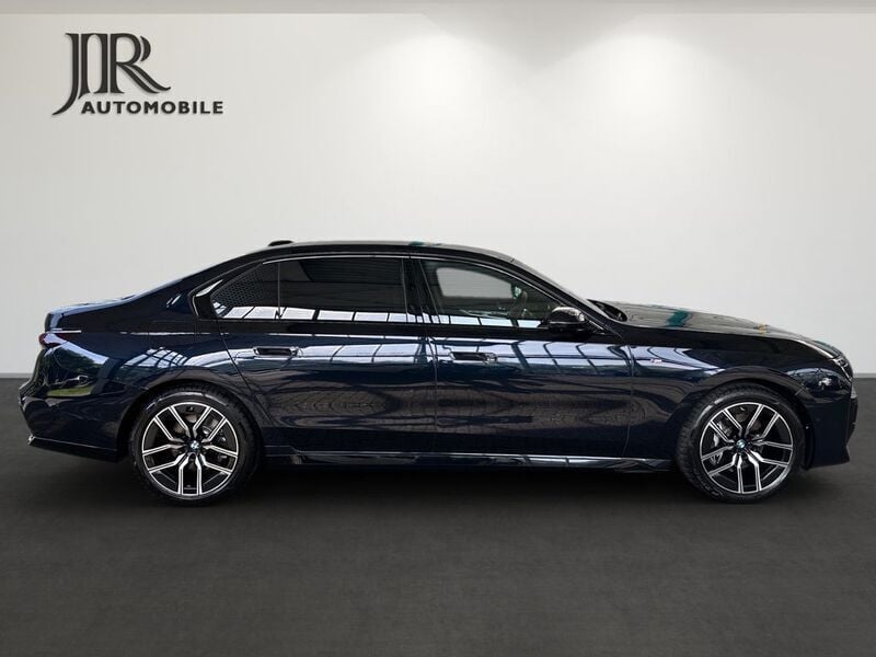 Gebraucht BMW 740 M Sport 286 PS (210 kW) 2024 Schwarz Limousine