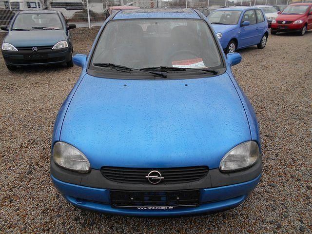 Second-hand Opel Corsa 45 CP (33 kW) 1997 Albastru Berlinǎ